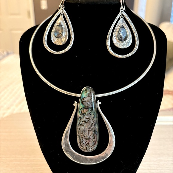 Robert Lee Morris Silver Necklace Chocker With Pendant & Earrings. EUC - Picture 1 of 4